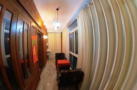 Seating area, Dining area, Dinner