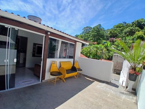 View (from property/room), Balcony/Terrace, Garden view