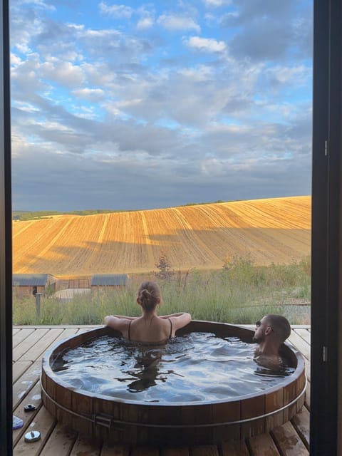 Natural landscape, Hot Tub, Pool view, Swimming pool