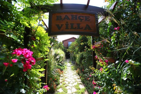 Facade/entrance, Garden