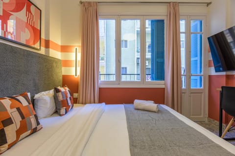 TV and multimedia, Bedroom, air conditioner