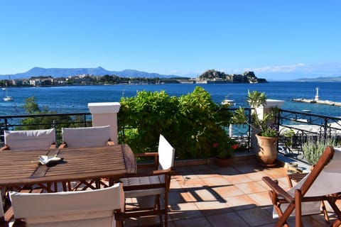 Balcony/Terrace, City view, City view, Landmark view, Sea view