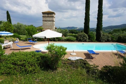 Property building, Garden, View (from property/room), Garden view, Pool view, Swimming pool