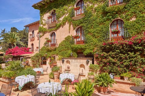 Property building, Balcony/Terrace, Breakfast