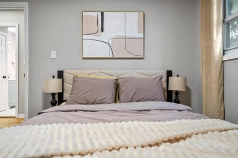 Joliet Cozy Oasis 4BR House in Joliet