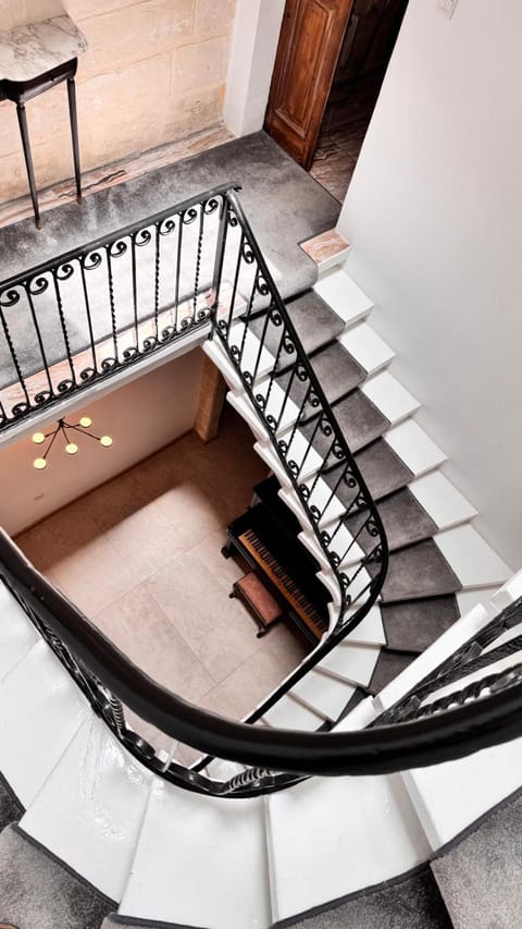 Charming Sliema Home! Steps from Sea & Promenade House in Sliema