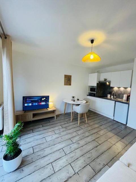 Le Studio de Théa - Private Parking - 2 Guests Apartment in Le Mans