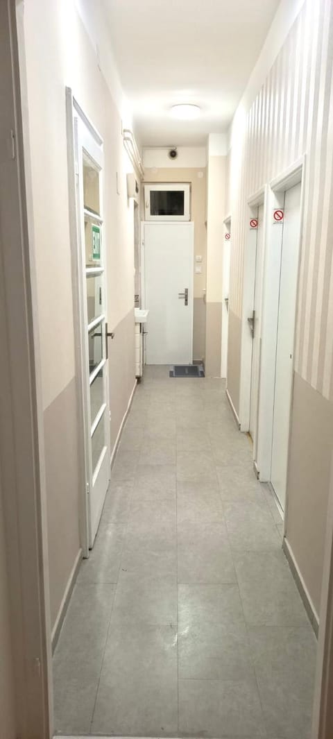 Rooms & Apartments Miavik Hostel in Belgrade