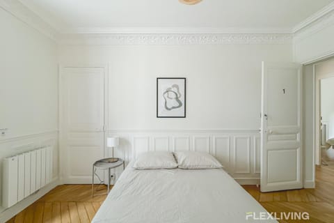 Flexliving - whole house - Hoche Apartment in Levallois-Perret