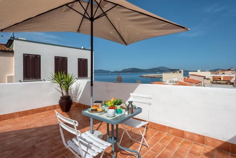 Solarium, View (from property/room), Balcony/Terrace, City view, Breakfast, Breakfast, Continental breakfast, Continental breakfast, Italian breakfast