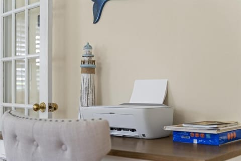 Yellow House Walk to Downtown St Augustine House in Saint Augustine