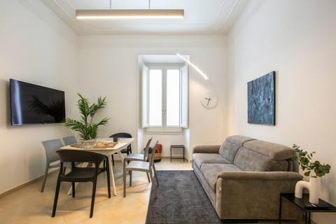 TV and multimedia, Living room, Seating area, heating, internet, air conditioner
