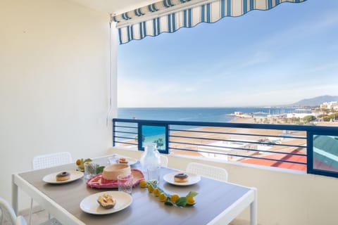 Day, View (from property/room), Balcony/Terrace, Balcony/Terrace, Dining area, Sea view