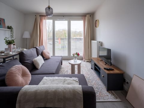 TV and multimedia, Living room, Seating area