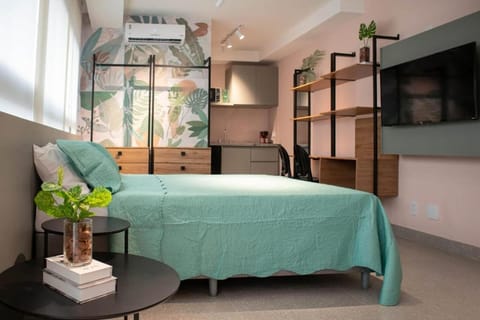 TV and multimedia, Photo of the whole room, Bedroom, air conditioner