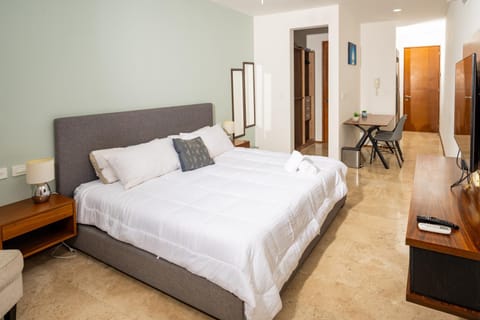 Photo of the whole room, Bedroom
