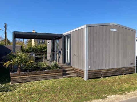 Mobil-home Grand Confort: 2 ch, piscine, plage à 200m, parking, wifi - FR-1-361A-96 House in Jullouville