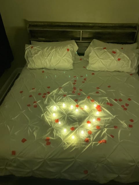 Chic Retreat Apartment in Chicago