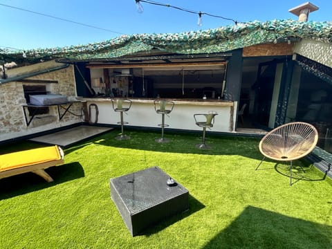 Patio, Spring, Day, Balcony/Terrace, sunbed