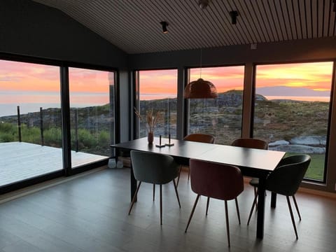View (from property/room), Balcony/Terrace, Dining area, Sea view, Sunset