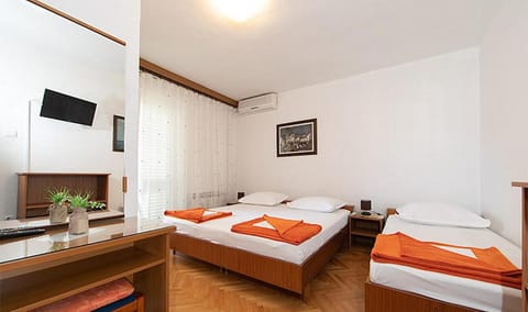 Apartmani Tučepi 1 Apartment in Tučepi