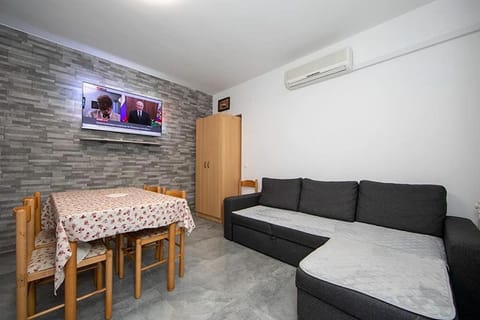 Apartmani Tučepi 1 Apartment in Tučepi