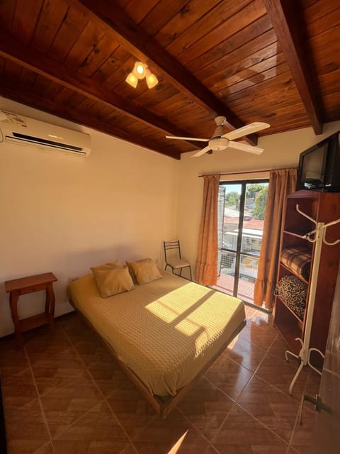 Bed, TV and multimedia, Bedroom, air conditioner