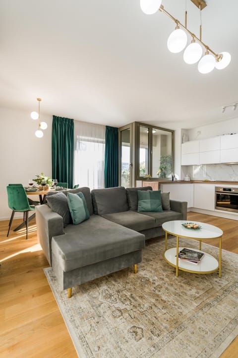 Dining area, oven, kitchen, air conditioner
