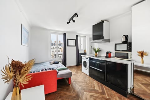 Fantastic apartement & terrace Paris Montparnasse Apartment in Paris
