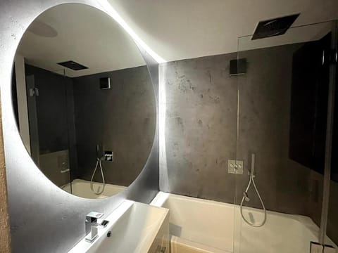 Shower, Bathroom, Bath