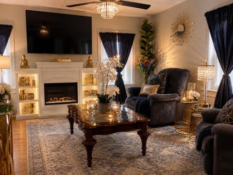 TV and multimedia, Living room, Seating area