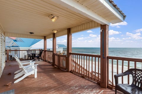 Patio, Natural landscape, View (from property/room), Balcony/Terrace, Beach, Sea view