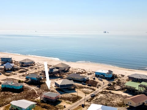 A Pelicans Retreat House in Dauphin Island