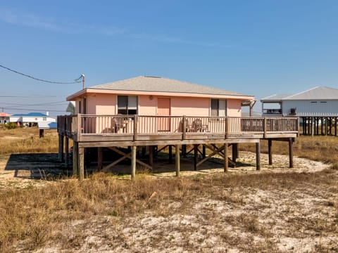 A Pelicans Retreat House in Dauphin Island