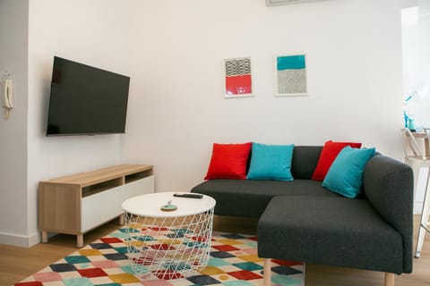 TV and multimedia, Living room, Seating area