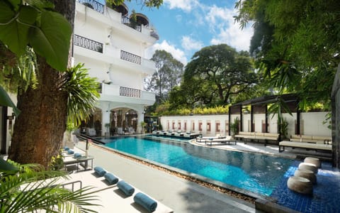 Property building, Patio, Day, Garden view, Swimming pool, Swimming pool, sunbed