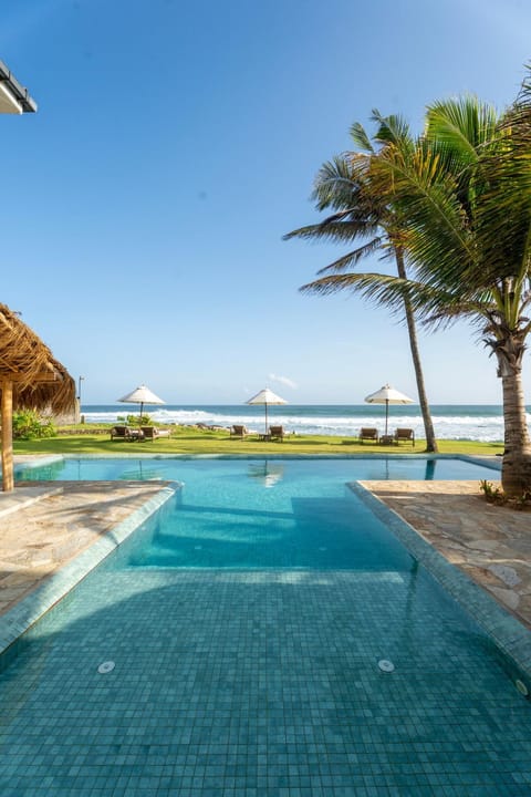 Day, Natural landscape, Swimming pool, Swimming pool