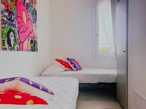 Bed, Decorative detail, Bedroom