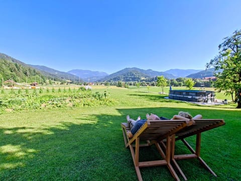 Garden, Mountain view