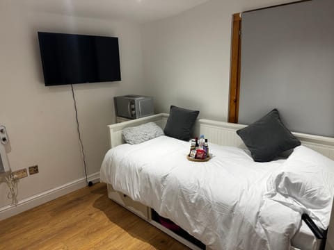 Bed, TV and multimedia