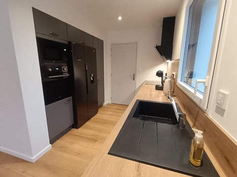 House with garden terrace and balcony with sea view Villa in Finistere