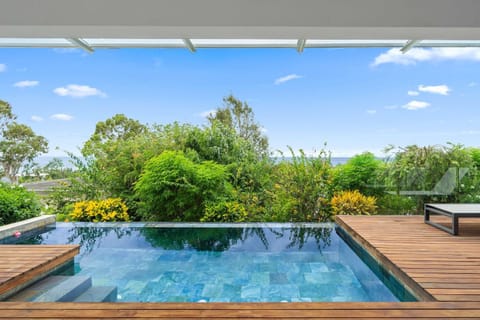Natural landscape, Garden, Beach, Garden view, Swimming pool, sunbed