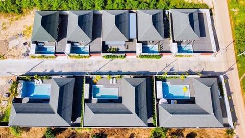 วิวธรรมชาติ วิลล่าอ่าวนางสระว่ายน้ำที่ดีที่สุด Ao Nang Krabi Villa in Krabi Changwat