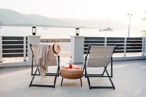 Property building, Facade/entrance, View (from property/room), Balcony/Terrace, Seating area