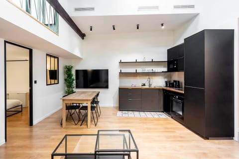 Loft Spacieux pour 10 personnes avec Terrasse House in Nice