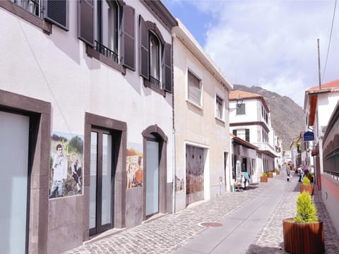 Property building, Street view