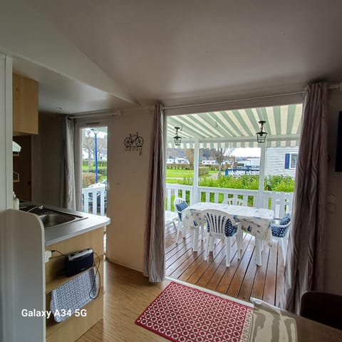 Patio, View (from property/room), Balcony/Terrace