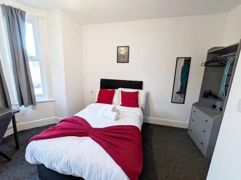 Bed, Photo of the whole room, Bedroom, towels, wardrobe