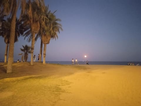 Nearby landmark, Natural landscape