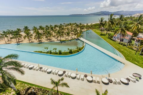 Beach, Sea view, Swimming pool, Swimming pool, sunbed